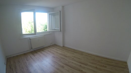 Mit Übernahme der Küche - Nähe U-S Bahn -Süd Balkon - immoregio.de Makler