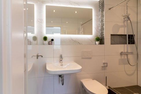 1 Zimmer Luxus-Business-Apartment - immoregio.de Makler