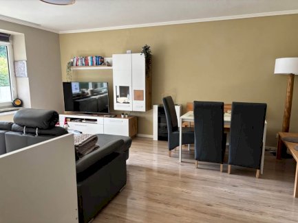 mooi gerenoveerd lichtrijk appartement - immoregio.de Makler