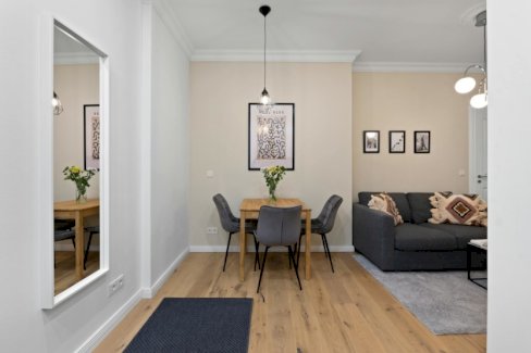 Voll möblierte 1,5-Zimmer-Studentenwohnung - immoregio.de Makler