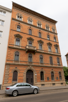 Stilvolle, möblierte Wohnung mit Galerie – 50 m² – Budapest VIII, Kálvária - immoregio.de Makler