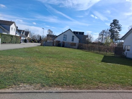 Bauplatz voll erschlossen