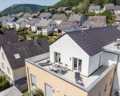 Tolle voll möblierte Penthousewohnung mit Dachterrassen in Trier-Zewen Trier 54294 - immoregio.de Makler