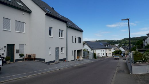Trier-Irsch Neues Energiesparhaus mit toller Dachterrasse und Weiblick Nähe Uni Trier 54296