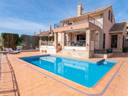 Hübsches Reihenhaus am Golfplatz Algorfa 03169 - immoregio.de Makler