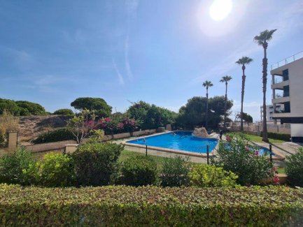 Apartment in einer der beliebtesten Wohngegenden in La Mata mit 3 Schlafzimmern und 2 Bädern La Mata 03188 - immoregio.de Makler