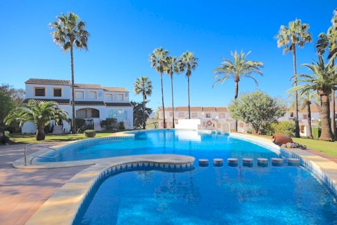 Mediterranes 3 Schlafzimmer Reihenmittelhaus in gepflegter Wohnanlage in Pedreguer mit eigenem Garten Pedreguer 03750 - immoregio.de Makler