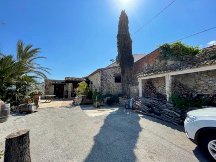 Idyllisches Fincaobjekt mit liebevollen Details und der Möglichkeit zur Gastronomienutzung Alcalali 03728 - immoregio.de Makler