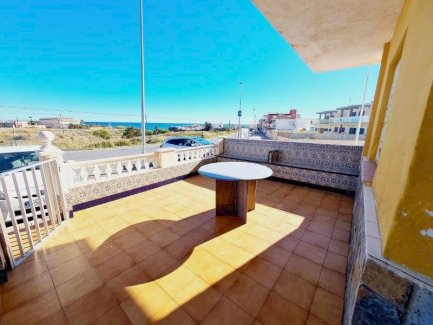 Erdgeschoßapartment mit 3 Schlafzimmern Torrevieja 03180 - immoregio.de Makler