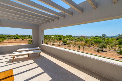 Spektakuläre Neubau-Finca mit Pool in Santa María Santa María del Camí 07320 - immoregio.de Makler