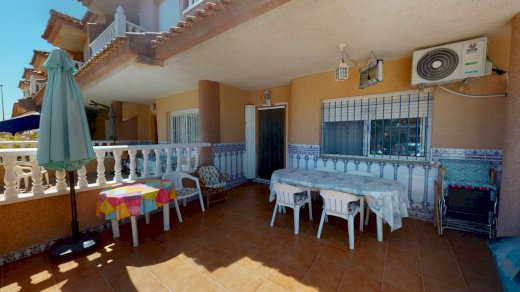 Reihenhaus mit 5 Schlafzimmern, verteilt auf drei Etagen Los Alcázares 30710