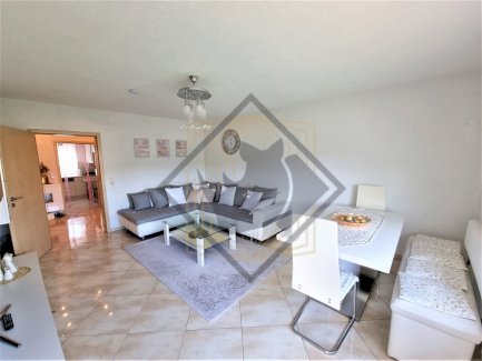 *Moderne 4-Zimmerwohnung mit Balkon!* Stockstadt am Main 63811 - immoregio.de Makler