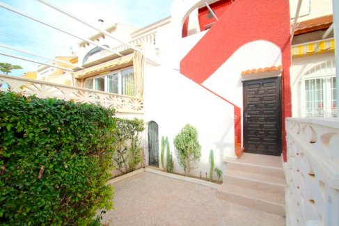 Exklusive Villa mit 6 Schlafzimmern und beheiztem Privatpool Torrevieja 03180