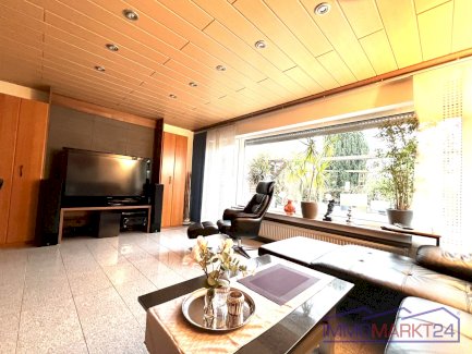 Ein wunderschönes Anwesen mit Schwimmbad, Parkplatz, Pergola, Meerblick, Naturparkbereich, Grill, etc. Oliva 46780