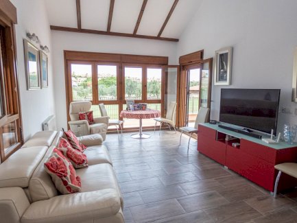 Fantastische Wohnungen mit 3 Schlafzimmern, Klimaanlage, Tiefgaragenstellplatz und Meerblick in exklusivem Golf Resort Orihuela Costa 03189 - immoregio.de Makler