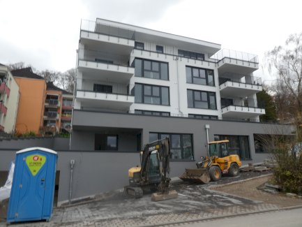 Helle Wohnung mit großer Terrasse im KFW 40 Energiesparhaus in ruhiger Lage im Grünen Koblenz 56076 - immoregio.de Makler
