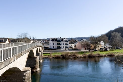 Modernes Wohnen mit herrlichem Blick auf die Sauer in Langsur - Nähe Wasserbillig Langsur 54308 - immoregio.de Makler